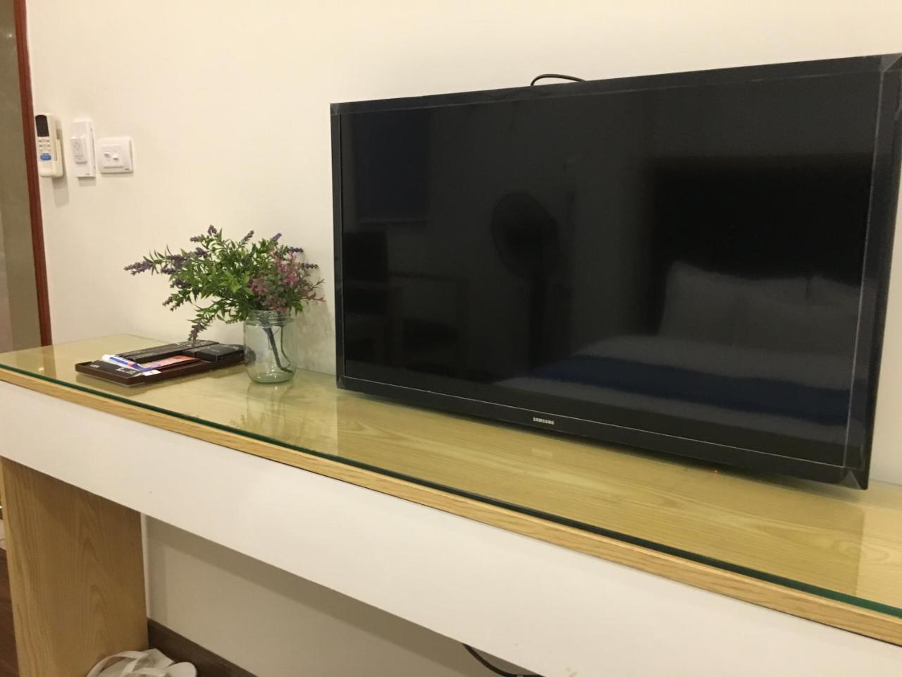 Van Lung Hotel Royal מראה חיצוני תמונה