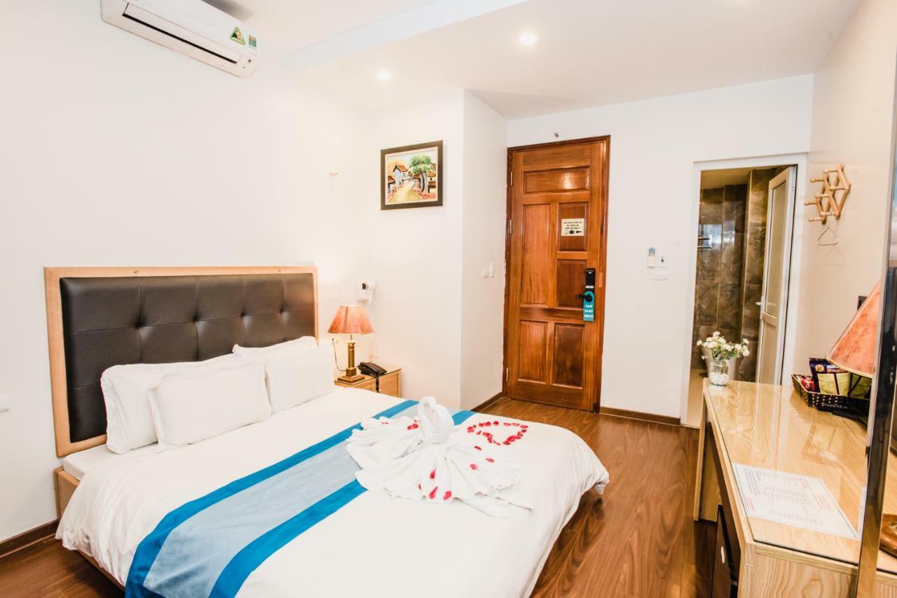 Van Lung Hotel Royal מראה חיצוני תמונה