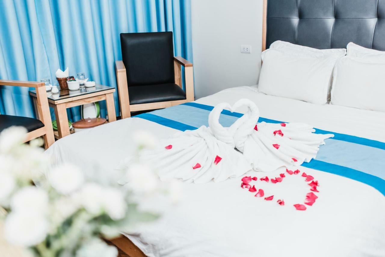Van Lung Hotel Royal מראה חיצוני תמונה